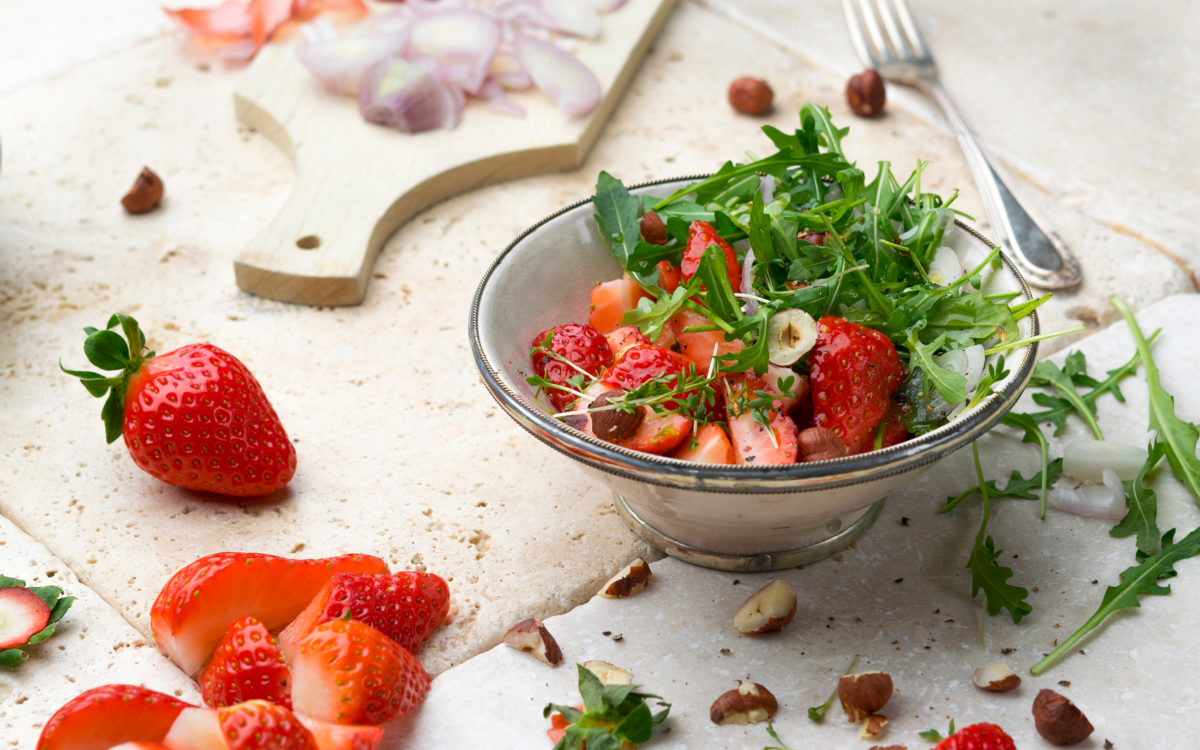 Erdbeer-Rucola-Salat | Gesundheitsratgeber | MEIN TAG®